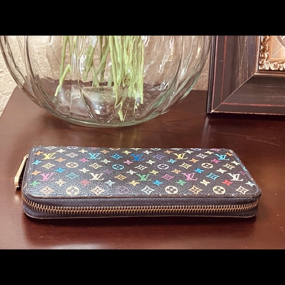 LOUIS VUITTON MULTICOLOR ZIPPY WALLET - Picture 4 of 9